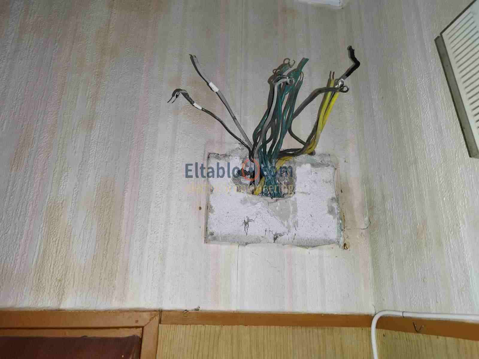  опитен електротехник за монтаж ел табло